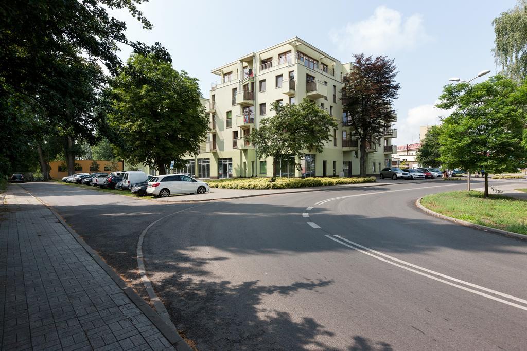 Riverside Apartment With Balcony By Noclegi Renters Swinoujscie Kültér fotó